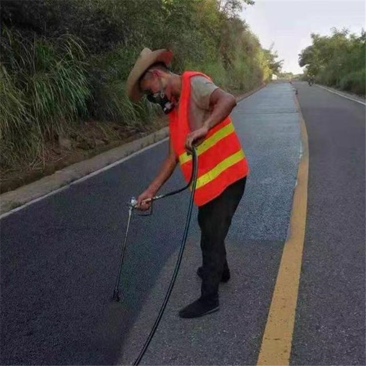 青浦 彩色防滑路面的底涂是保障路面附着力
